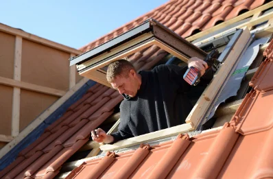 Pose de fenêtres de toit Velux à Chelle-Debat